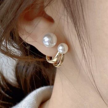 New trendy look pearl korean earring