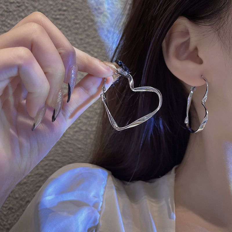 O1CN01gl3YNn1KWMXdH0jED_!!2200615971171-0-cib korean earrings online