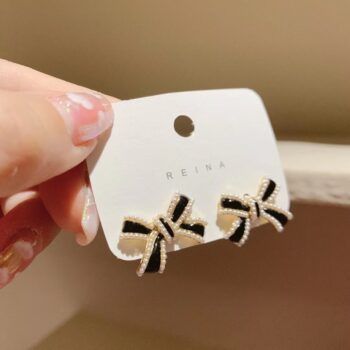 Unique and Amazing Stud Korean Earring