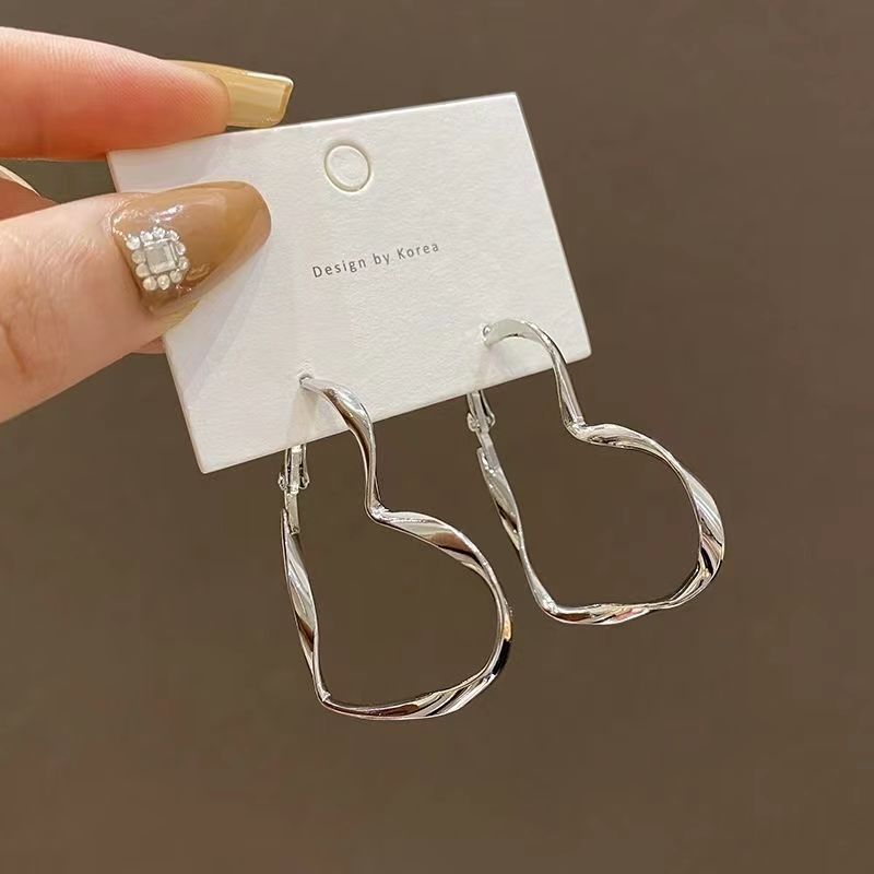 O1CN01zQthex2GfI4Hz7glr_!!2215530739042-0-cib korean earrings online